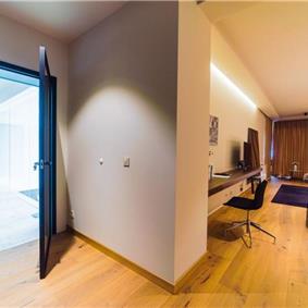 Luxury 7 Bedroom Dubrovnik Beachfront Villa with Infinity Pool, Sleeps 14